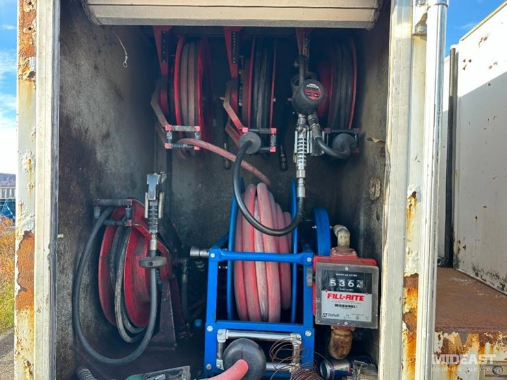 2004-peterbilt-pb335-fuel/lube-truck-xx65317-image-19