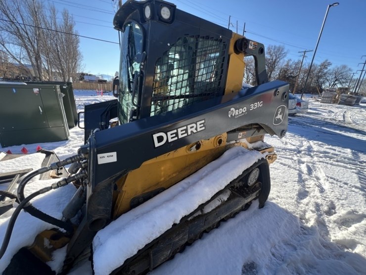 deere-331g-image-2
