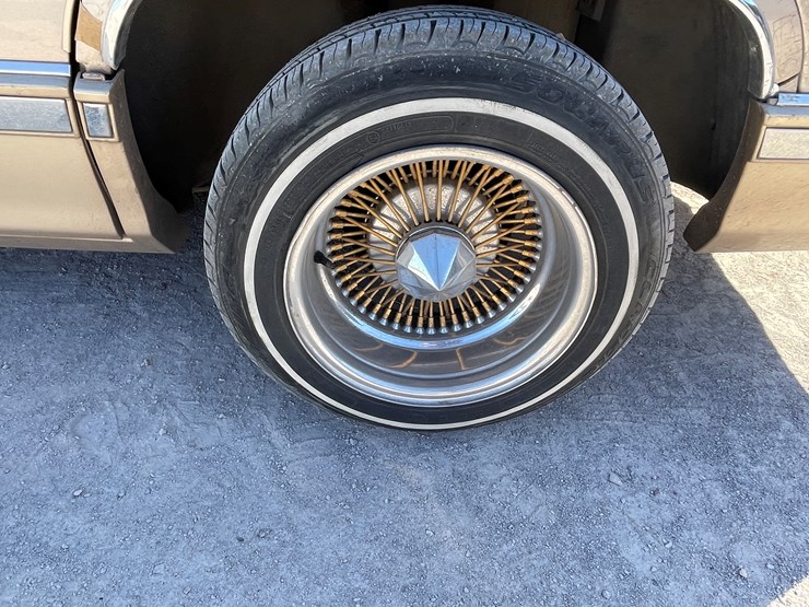 #7-•-cadillac-deville-(nm-title-in-delay)-image-9