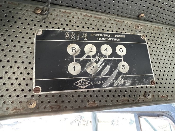 peterbilt-358-image-38