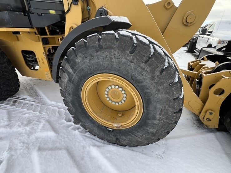 2014-caterpillar-930k-image-22