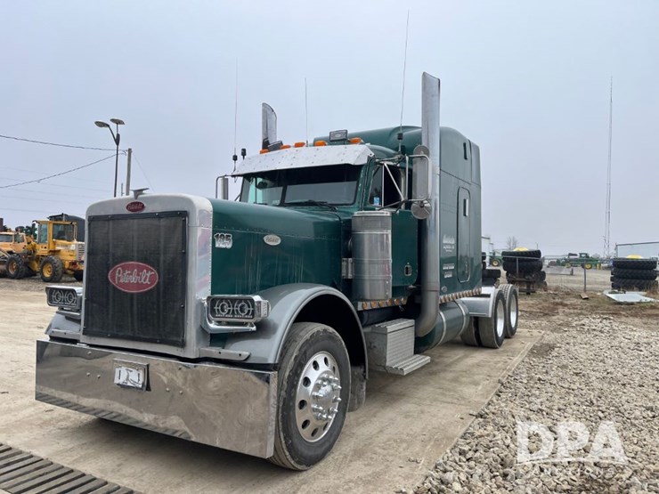 1999-peterbilt-379-image-2