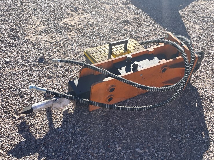 #260-•-mini-excavator-breaking-hammer-image-3