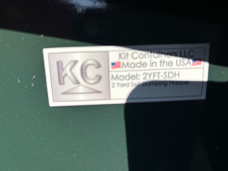 #1576a-•-2yard-dumpster-image-3