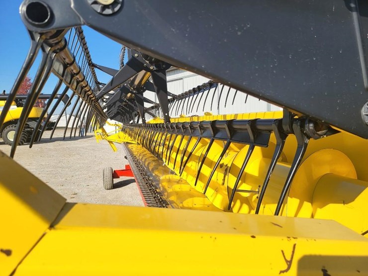 new-holland-74c-image-15