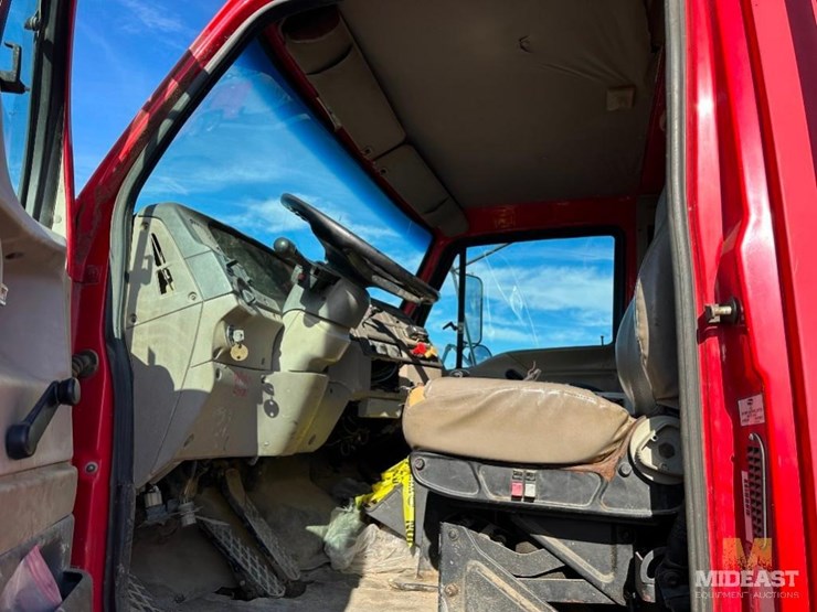 2000-sterling-lt8500-image-26