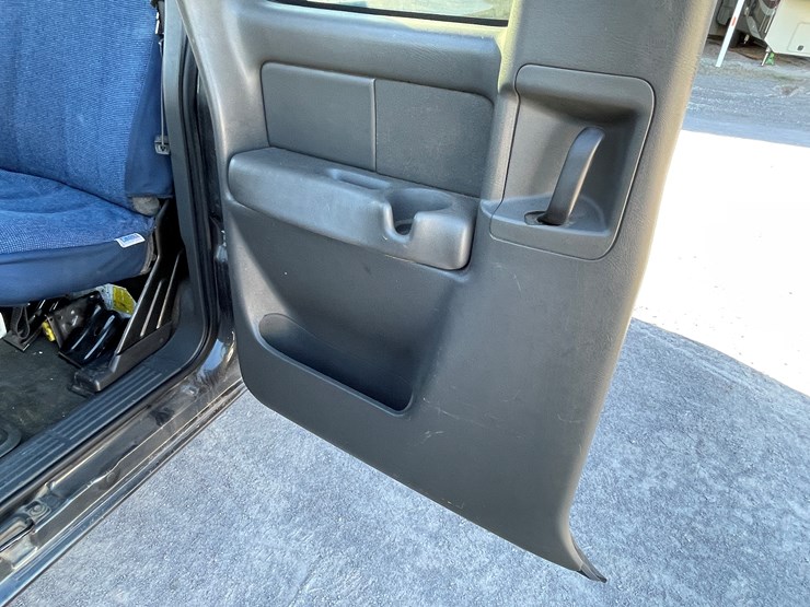 #5-•-2003-chevy-silverado-truck-(has-az-title)-image-57