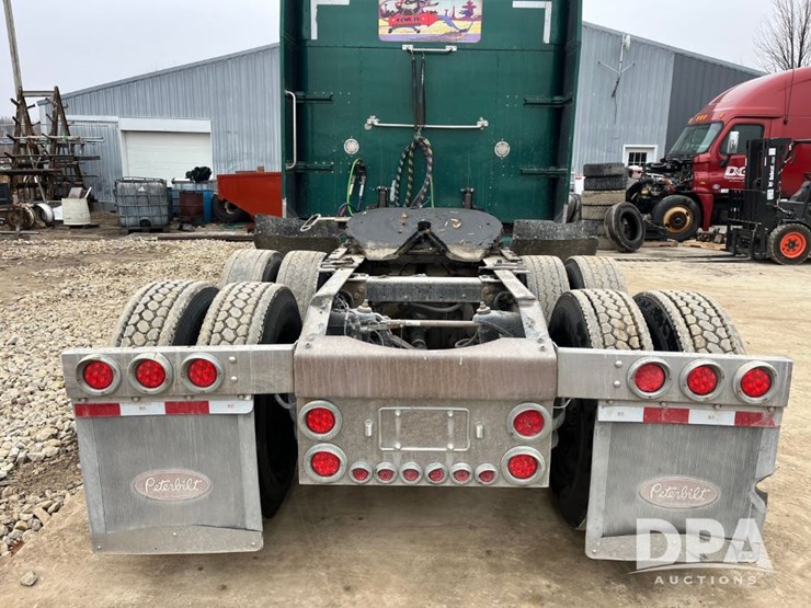 1999-peterbilt-379-image-33