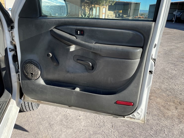 2007-chevrolet-silverado-2500-image-56