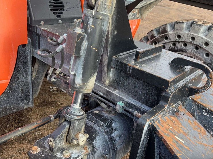 2015-jlg-g10-55a-image-29