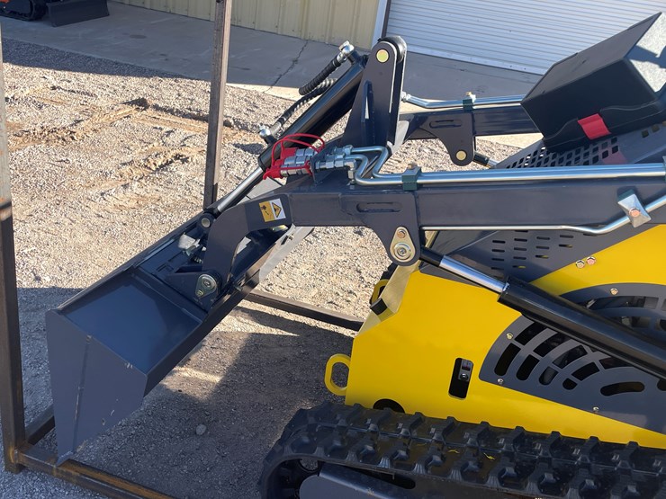 #224-•-mini-skid-steer-loader-image-27