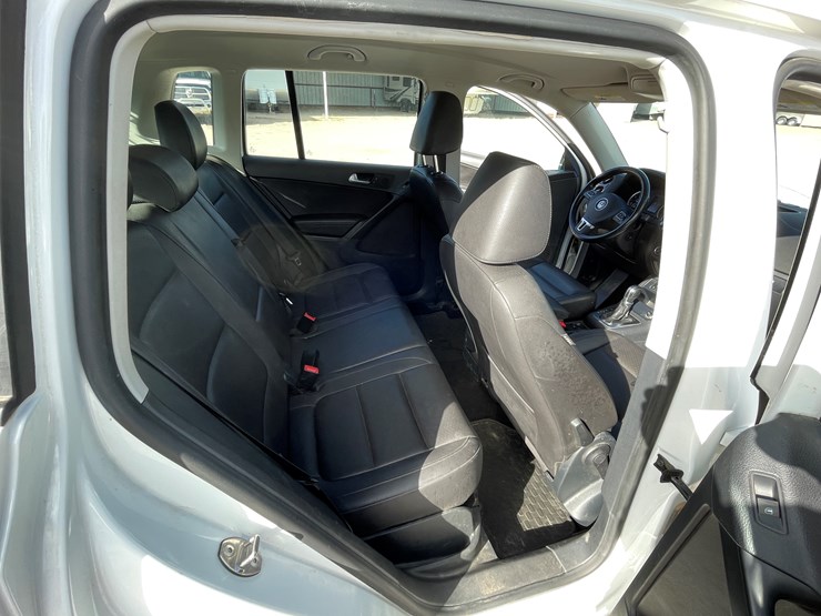 #3-•-volkswagen-tiguan-(nm-title-in-delay)-image-101