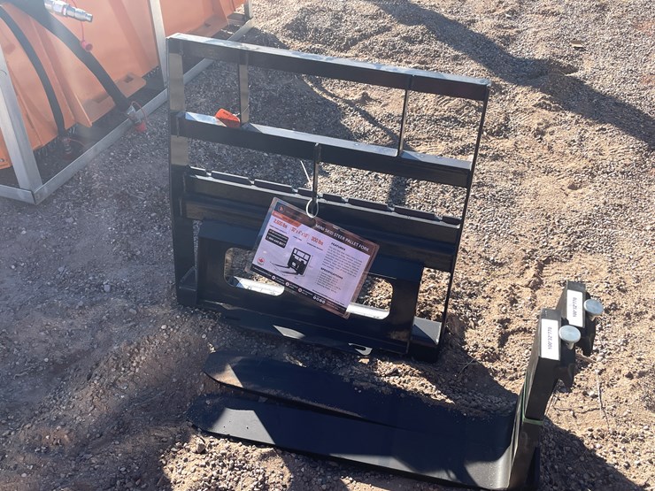 #204-•-mini-pallet-fork-image-6