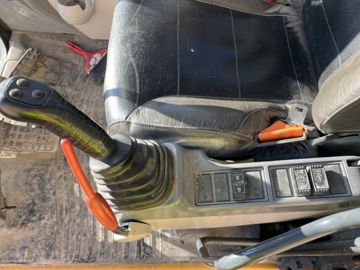 john-deere-350-image-22