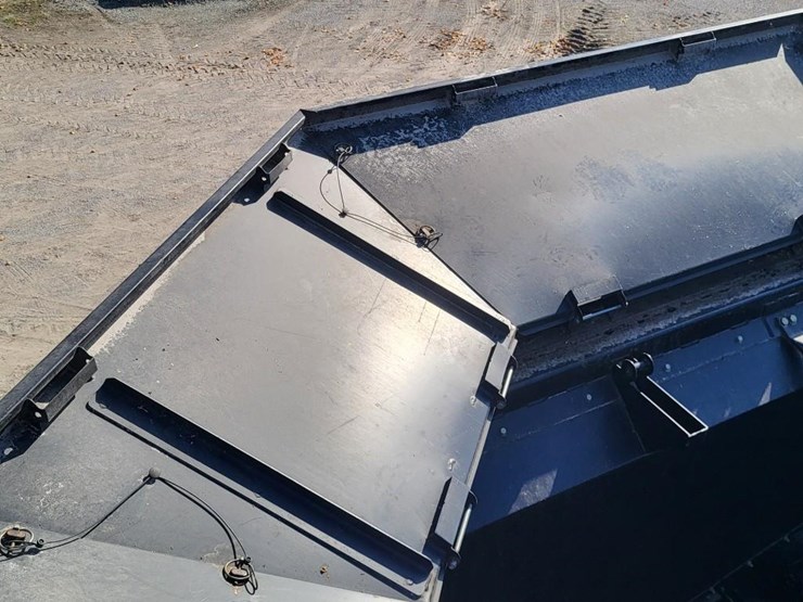 new-holland-cr9040-image-70