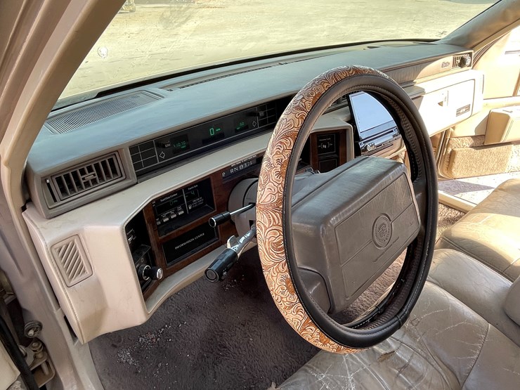 #7-•-cadillac-deville-(nm-title-in-delay)-image-67