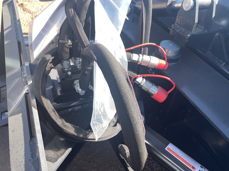 #222-•-6-way-dozer-blade-image-8