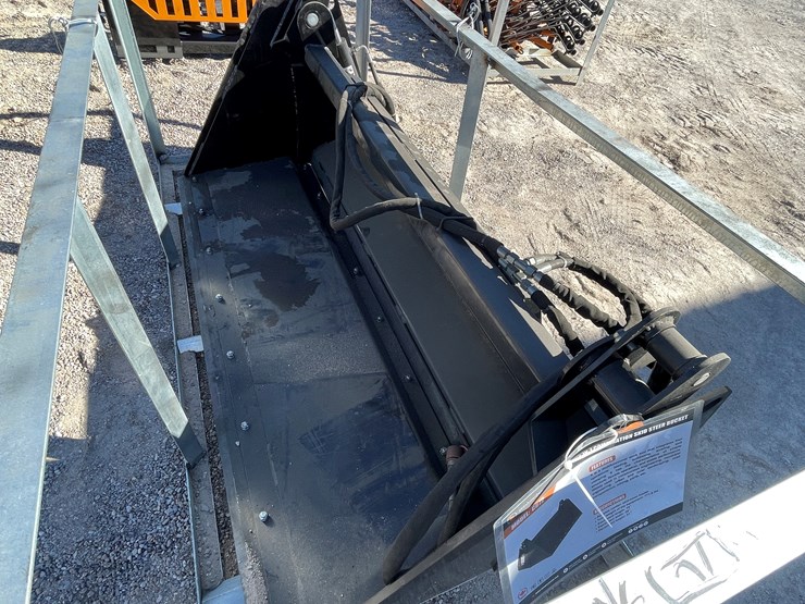 #252-•-40-in-1-combination-skid-steer-bucket-image-2