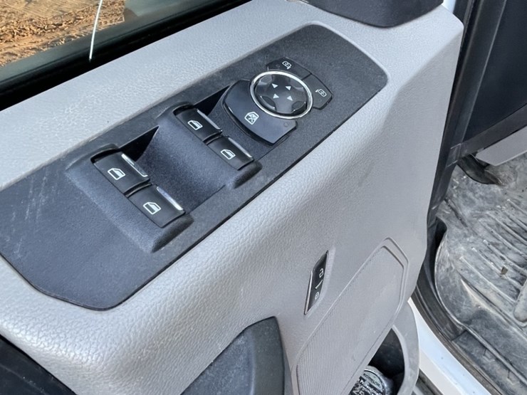 2022-ford-f550-xl-sd-image-20