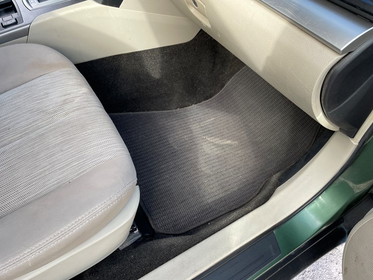 #8-•-2014-subaru-legacy-wagon-(nm-title-in-delay)-image-102