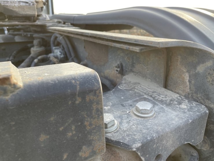 2010-kenworth-t800-image-18