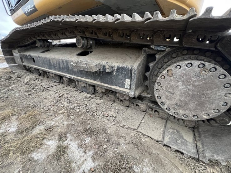 deere-345g-lc-image-12