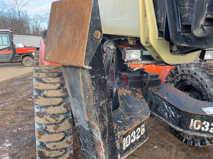 2015-jlg-g10-55a-image-28