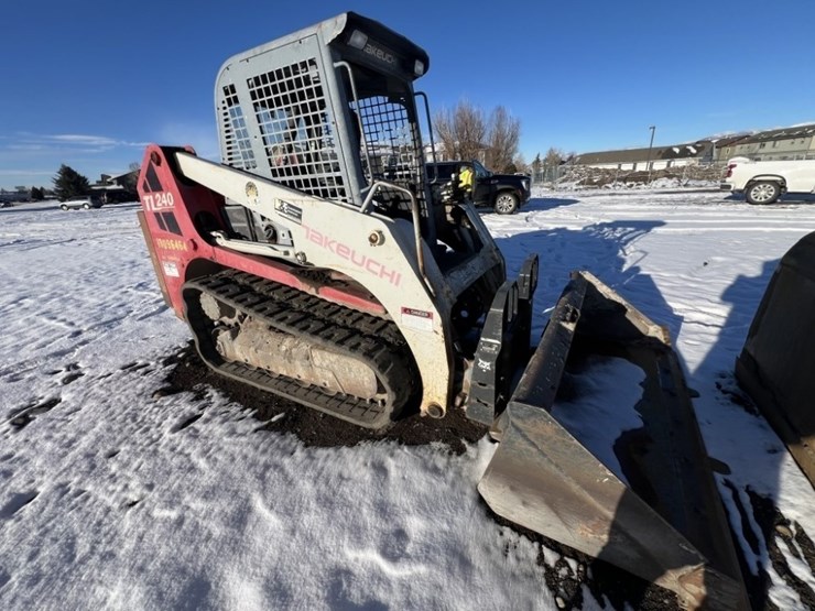 takeuchi-tl240-image-7