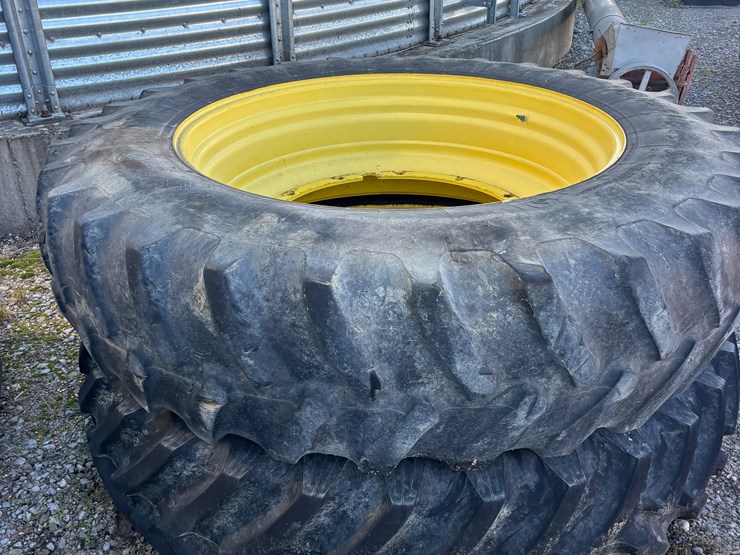 #1592-•-480/46-tires-and-rims-image-1