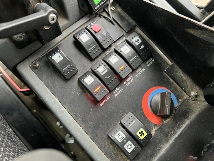 2011-caterpillar-it14g-wheel-loader-image-33