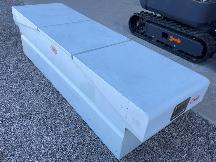 chevrolet-2500-image-2