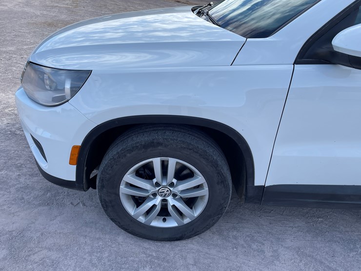 #3-•-volkswagen-tiguan-(nm-title-in-delay)-image-19