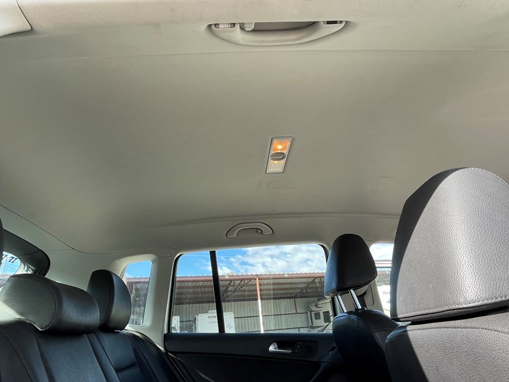 #3-•-volkswagen-tiguan-(nm-title-in-delay)-image-105