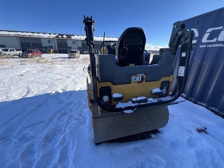 caterpillar-cb4.0-image-3