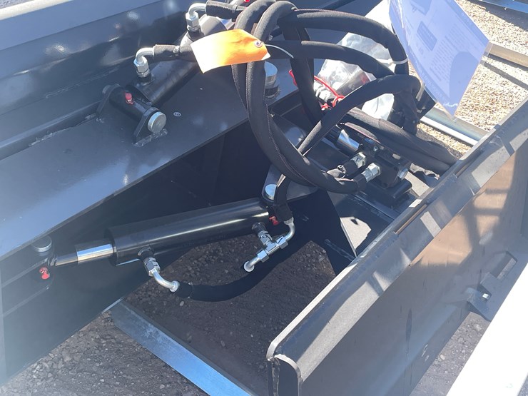 #222-•-6-way-dozer-blade-image-14