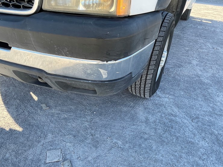 2007-chevrolet-silverado-2500-image-24