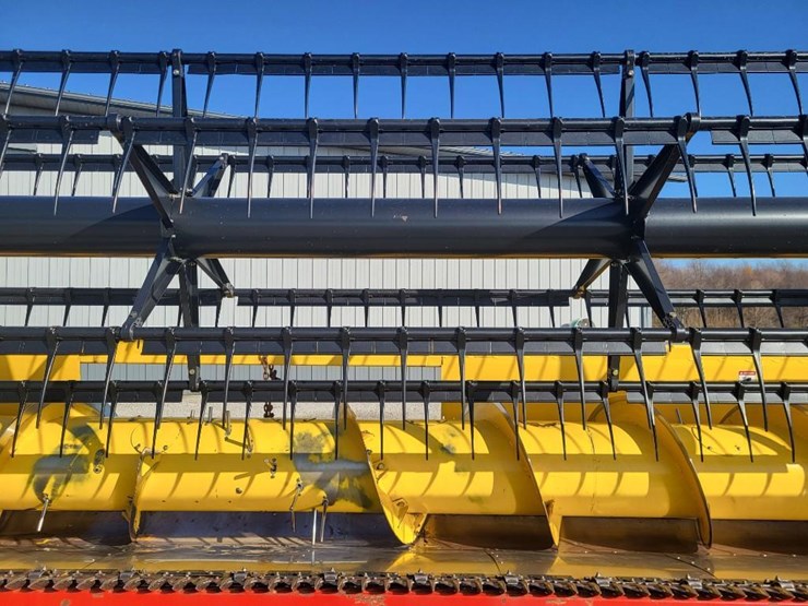 new-holland-74c-image-21