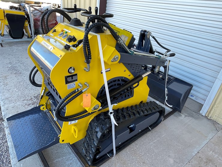 #223-•-mini-skid-steer-loader-image-21