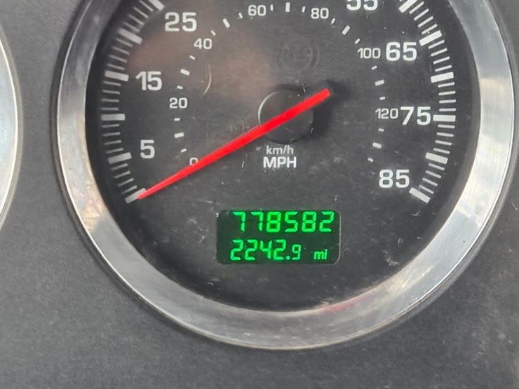 kenworth-t660-image-15