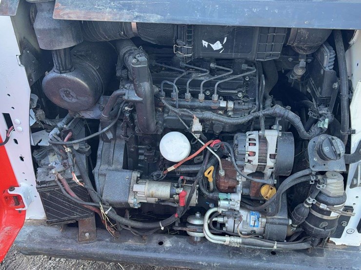 2018-bobcat-t590-image-15