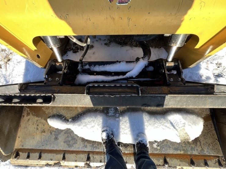 2020-caterpillar-262d3-image-10