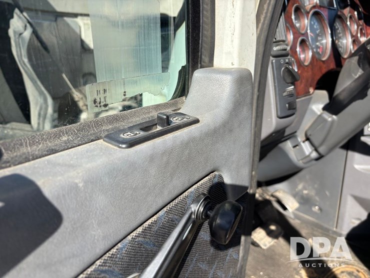 2018-mack-cxu613-truck-(gp12152)-image-68