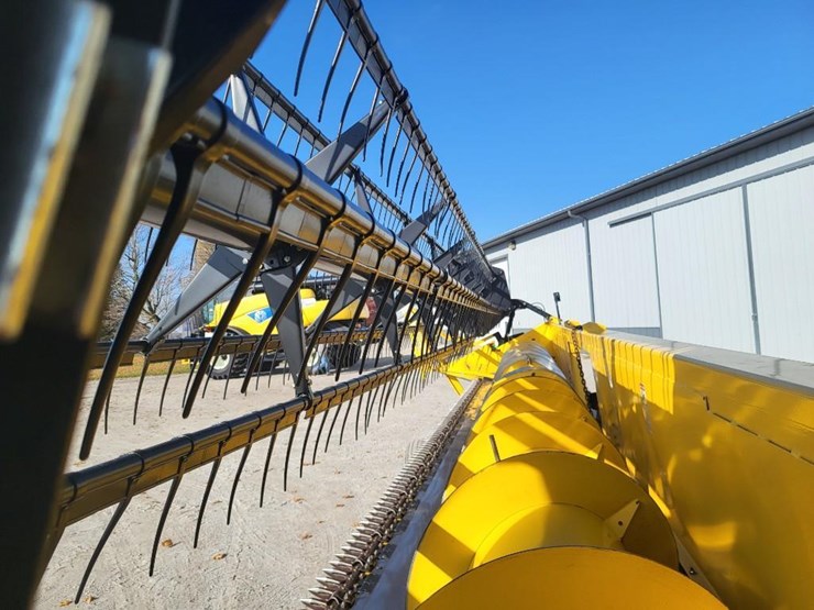 new-holland-74c-image-13