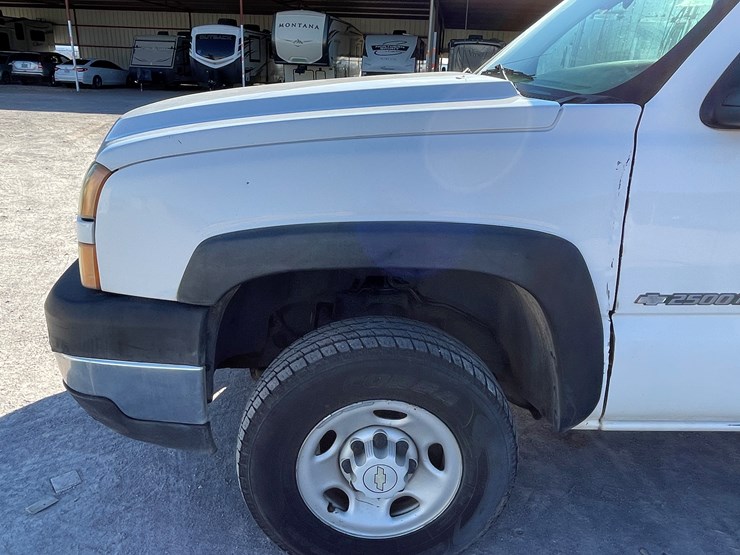 2007-chevrolet-silverado-2500-image-21