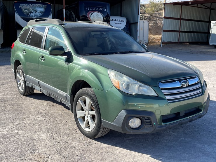 #8-•-2014-subaru-legacy-wagon-(nm-title-in-delay)-image-3