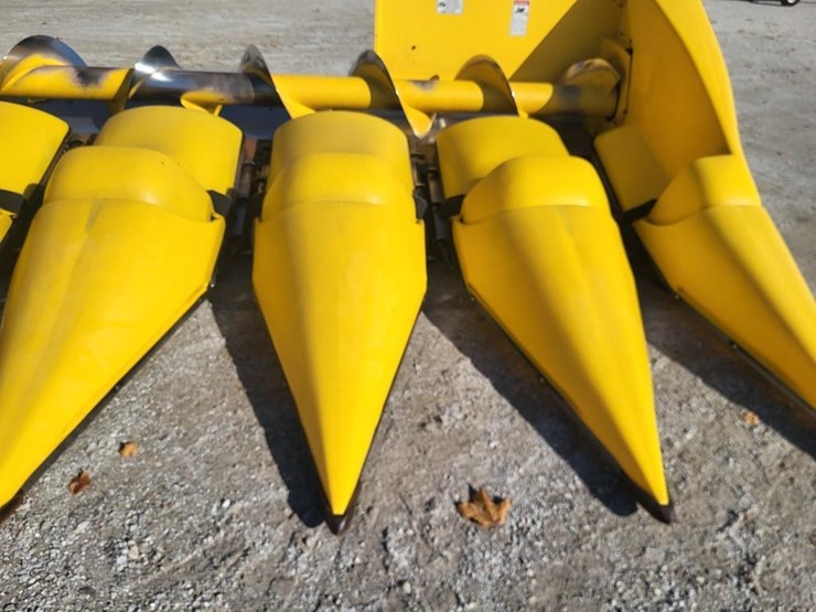 new-holland-98c-image-13