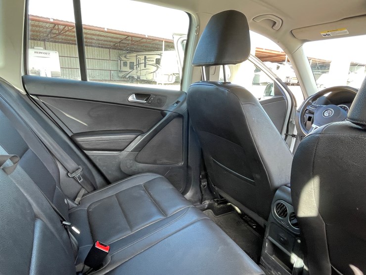 #3-•-volkswagen-tiguan-(nm-title-in-delay)-image-106