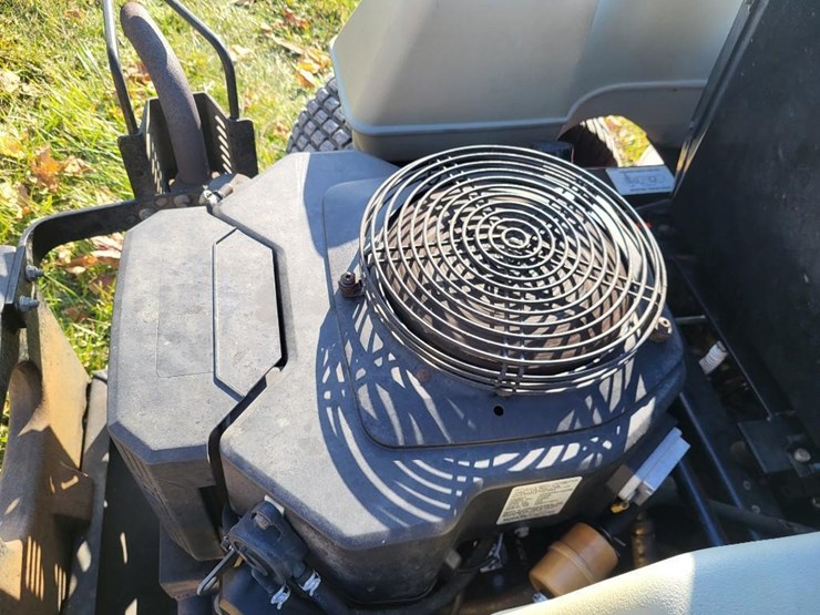 exmark-lazer-lawn-mower-image-16