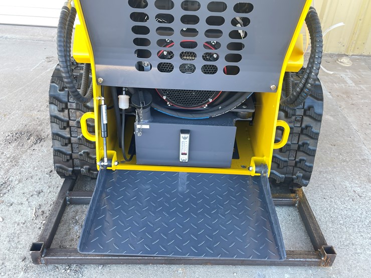 #223-•-mini-skid-steer-loader-image-16