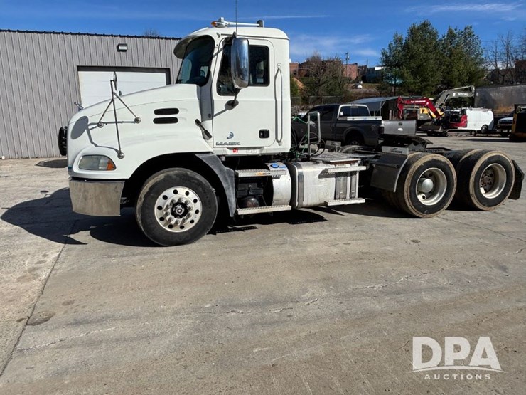 2018-mack-cxu613-truck-(gp12152)-image-16
